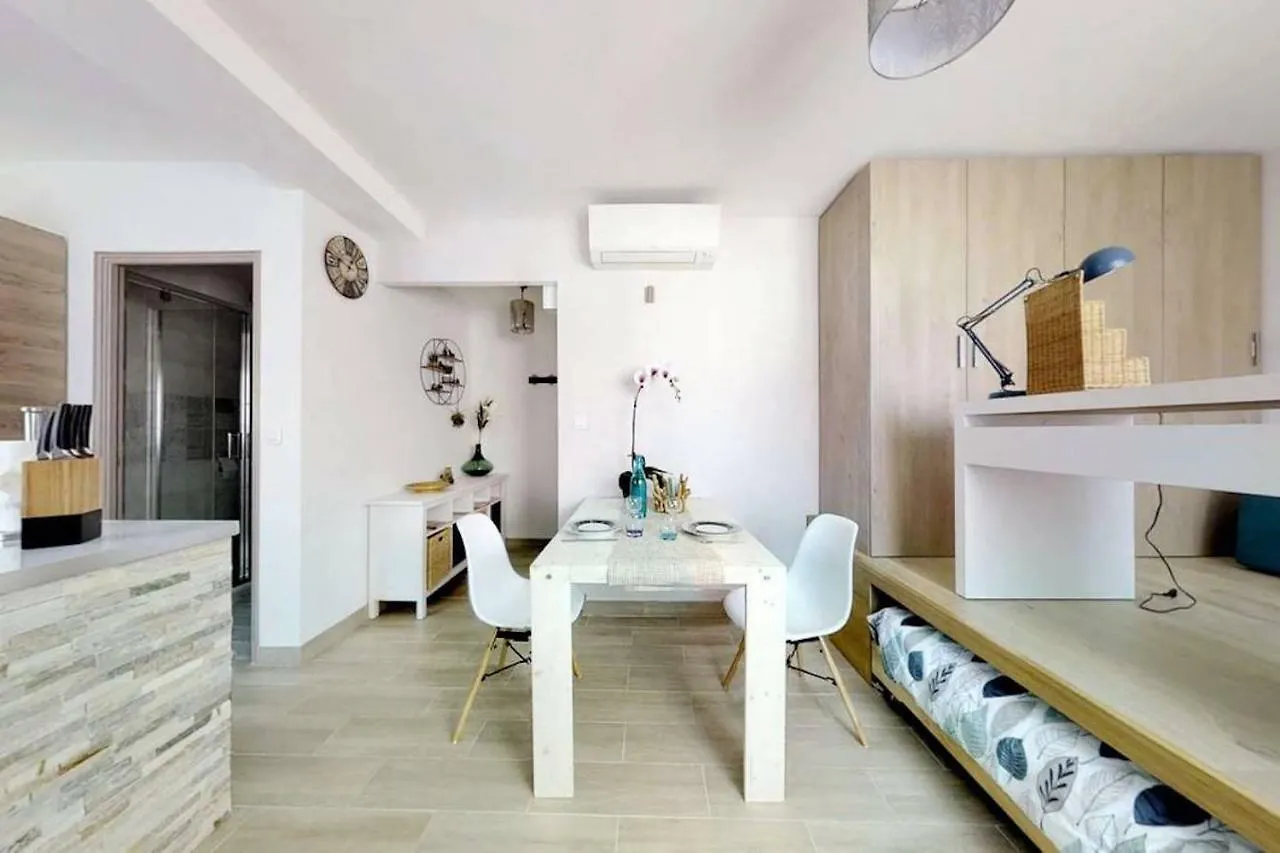 Le Petit Paradis Apartment Hyeres